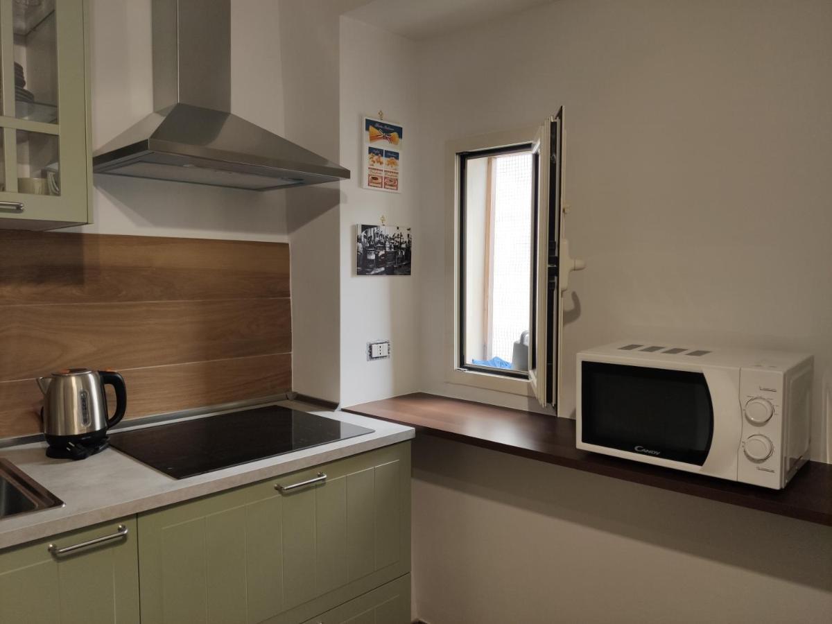Gregorius Chiringuito Apartment เนเปิลส์ ภายนอก รูปภาพ